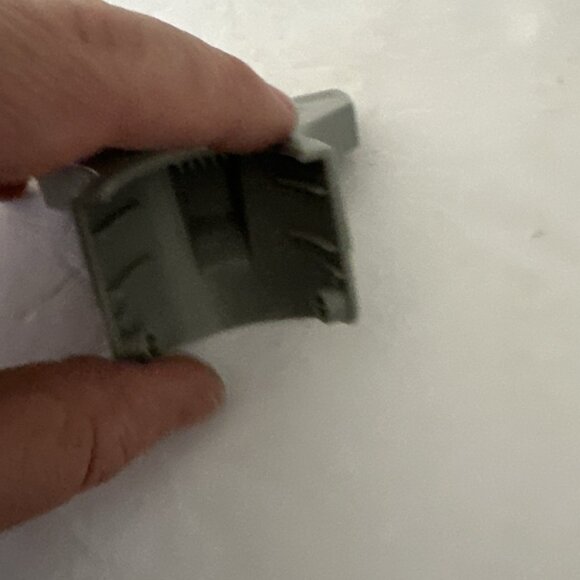 WAND RELEASE LEVER BUTTON CLIP LATCH TAB for Dirt Devil UD20124 UD70174 UD70174B - Picture 2 of 5